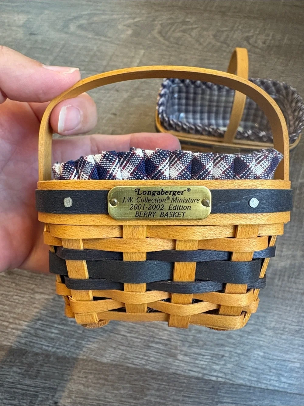Longaberger J.W. Mini Berry Basket & Mini Original Easter Basket Lot of 2 Liners